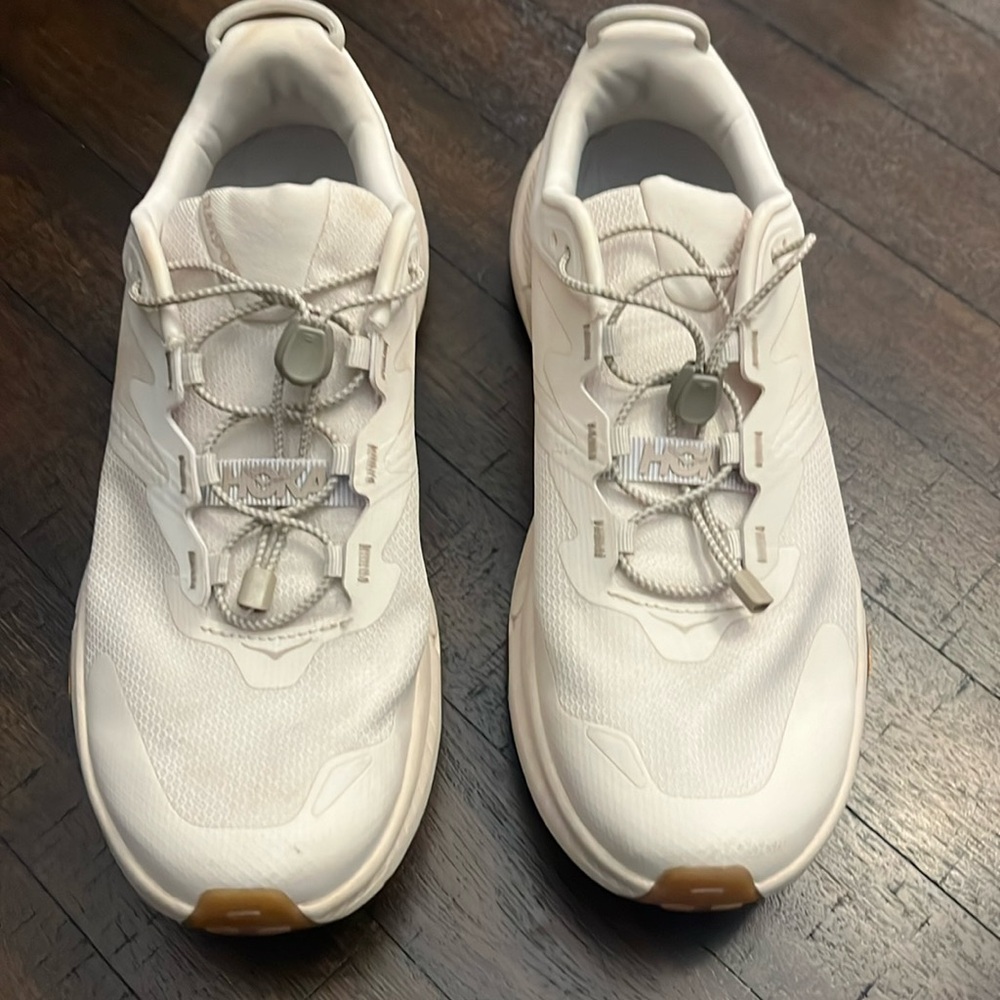 Hoka Transport